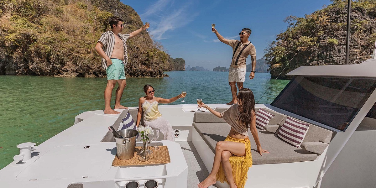 Аренда моторного катамарана Prada 50 на Пхукете